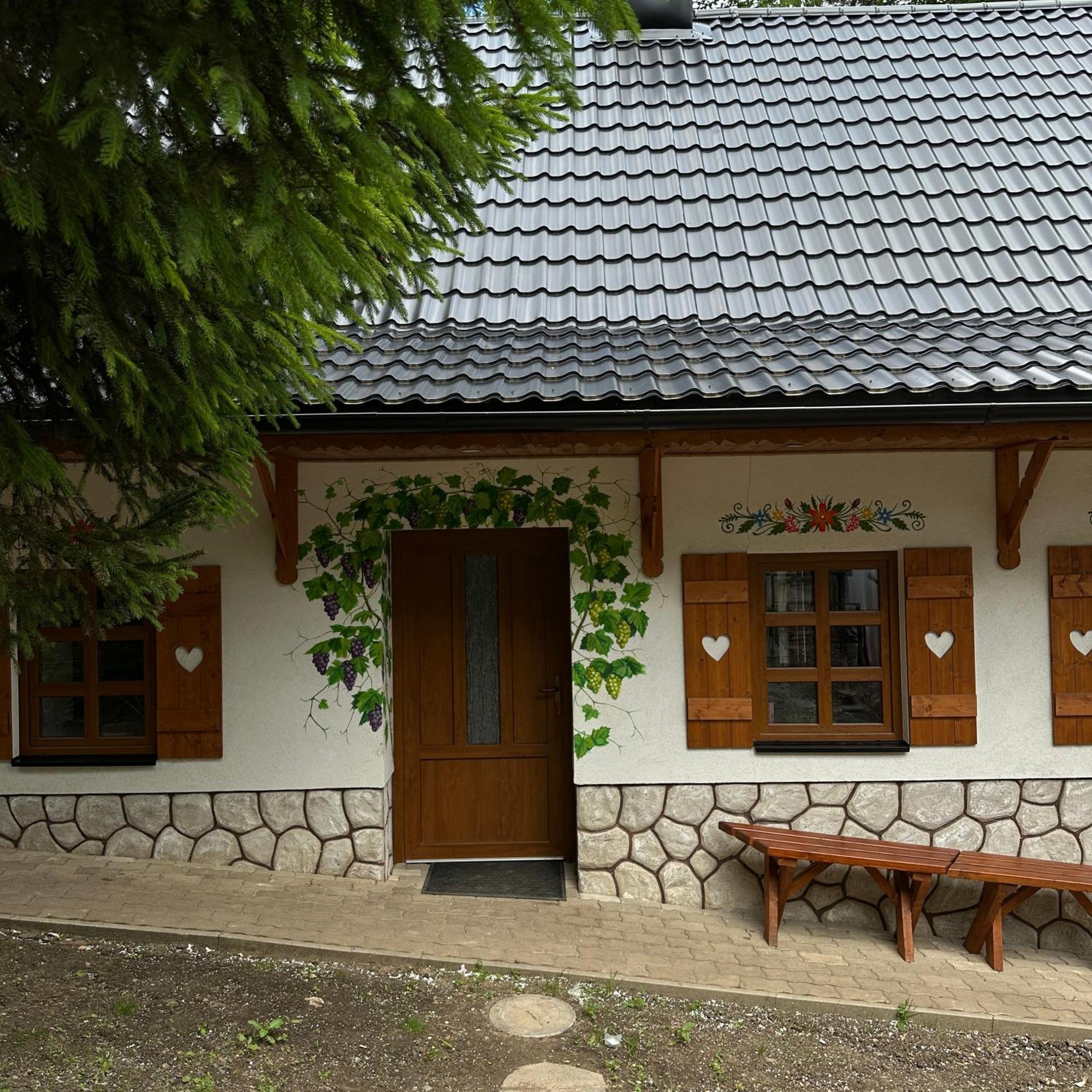 Chata Pohadka- "Lesni Udoli" Perštejn エクステリア 写真
